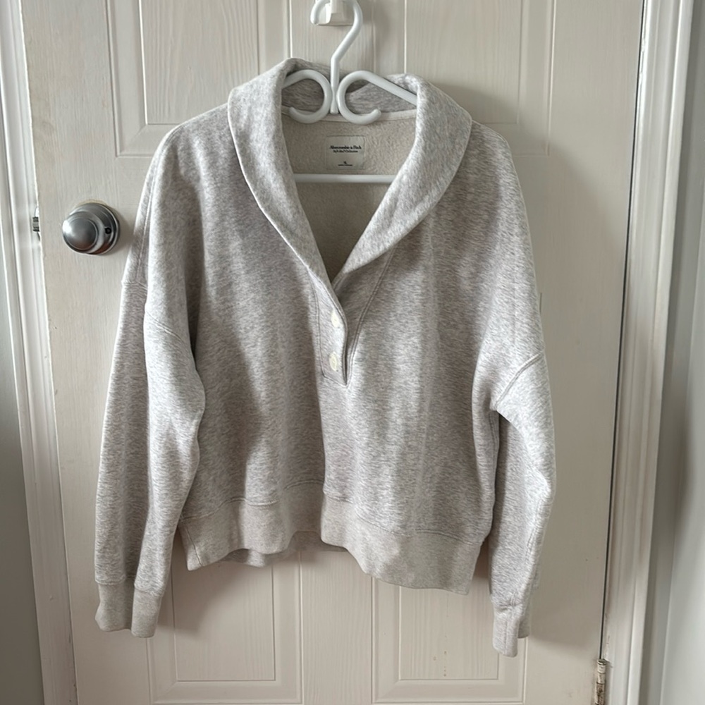 Abercrombie and Finch shawl sweater